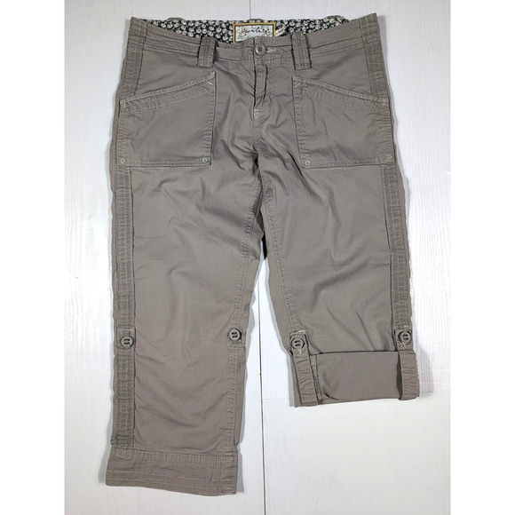 Aventura Women’s Arden V2 Capri Pants Sz 8 Khaki Cargo Pockets Roll Tab Cropped - Picture 1 of 11